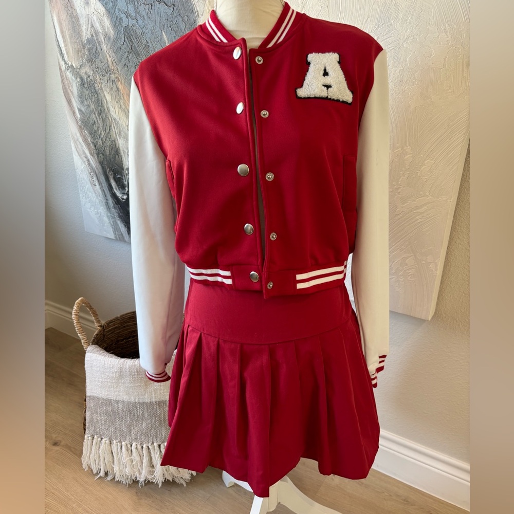 SHEIN Red Pleated Skirt